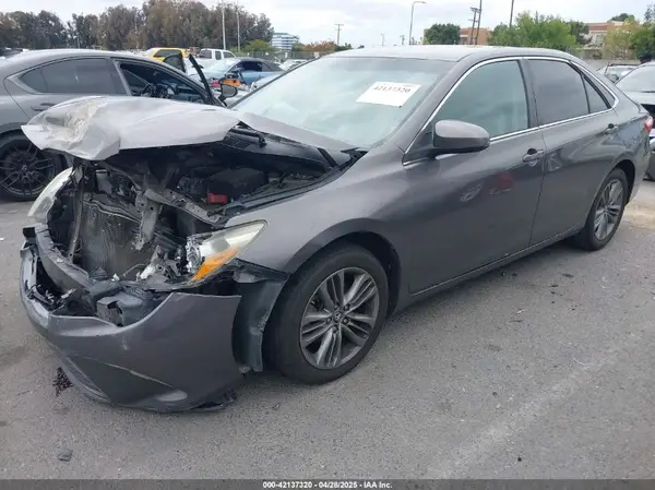 4T1BF1FK1GU124671 2016 TOYOTA CAMRY - Image 2