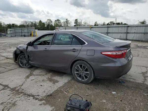 4T1BF1FK1GU126842 2016 TOYOTA CAMRY - Image 2