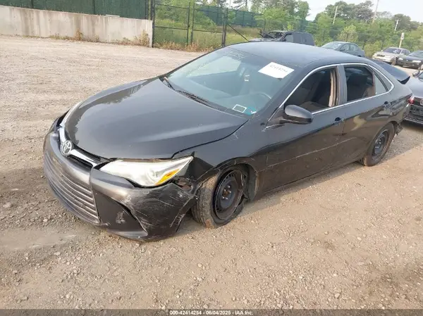 4T1BF1FK1GU127408 2016 TOYOTA CAMRY - Image 2