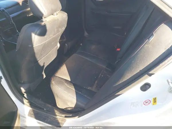 4T1BF1FK1GU131278 2016 TOYOTA CAMRY - Image 8