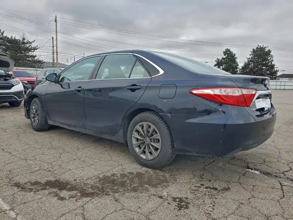 4T1BF1FK1GU132138 2016 TOYOTA CAMRY - Image 2