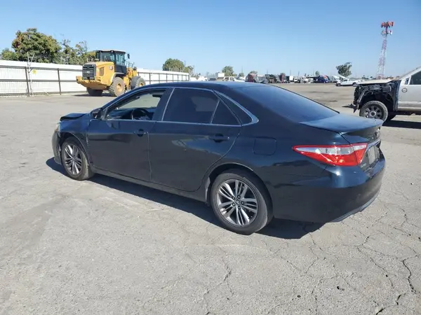 4T1BF1FK1GU132365 2016 TOYOTA CAMRY - Image 2