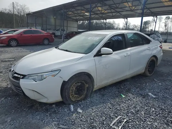 4T1BF1FK1GU132835 2016 TOYOTA CAMRY - Image 1