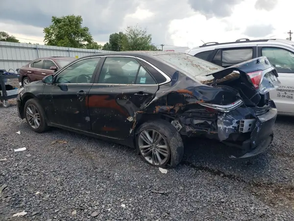 4T1BF1FK1GU135976 2016 TOYOTA CAMRY - Image 2