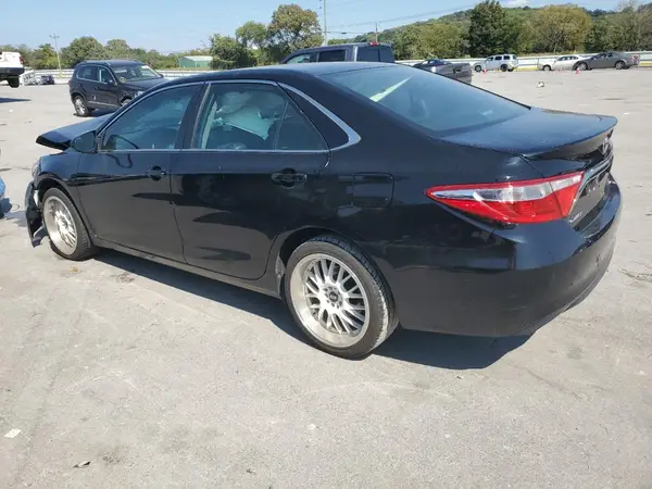 4T1BF1FK1GU136044 2016 TOYOTA CAMRY - Image 2