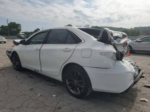 4T1BF1FK1GU146881 2016 TOYOTA CAMRY - Image 2