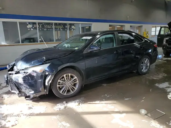 4T1BF1FK1GU154933 2016 TOYOTA CAMRY - Image 1
