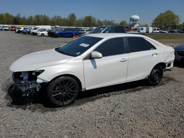 4T1BF1FK1GU157220 2016 TOYOTA CAMRY - Image 1