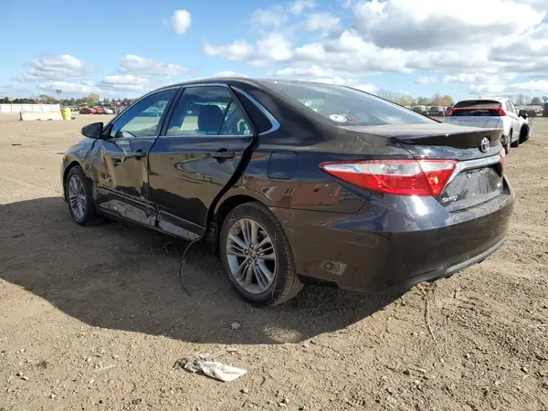 4T1BF1FK1GU157539 2016 TOYOTA CAMRY - Image 2