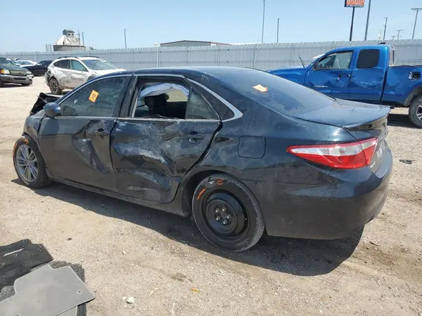 4T1BF1FK1GU157668 2016 TOYOTA CAMRY - Image 2