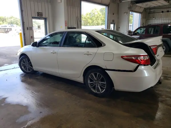 4T1BF1FK1GU159243 2016 TOYOTA CAMRY - Image 2
