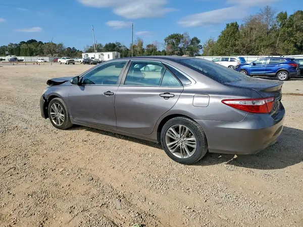 4T1BF1FK1GU163678 2016 TOYOTA CAMRY - Image 2