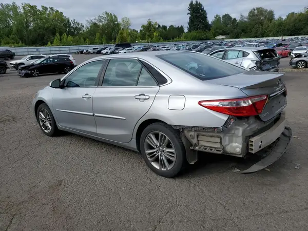4T1BF1FK1GU164149 2016 TOYOTA CAMRY - Image 2