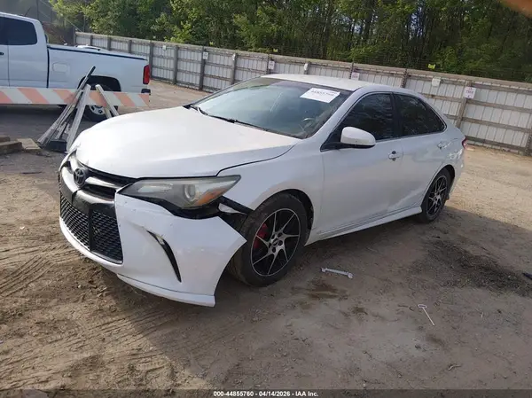 4T1BF1FK1GU164894 2016 TOYOTA CAMRY - Image 2