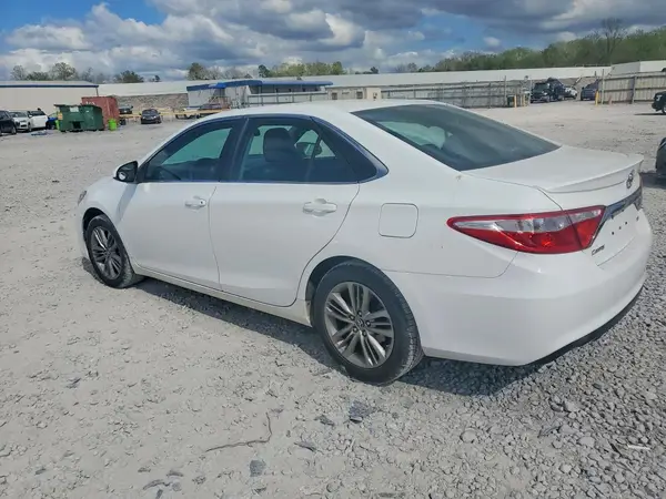 4T1BF1FK1GU172414 2016 TOYOTA CAMRY - Image 2