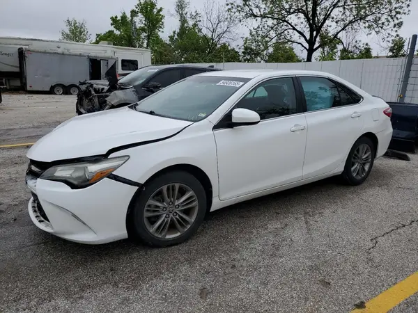 4T1BF1FK1GU173692 2016 TOYOTA CAMRY - Image 1