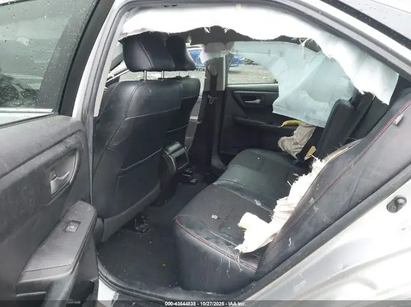 4T1BF1FK1GU173806 2016 TOYOTA CAMRY - Image 8