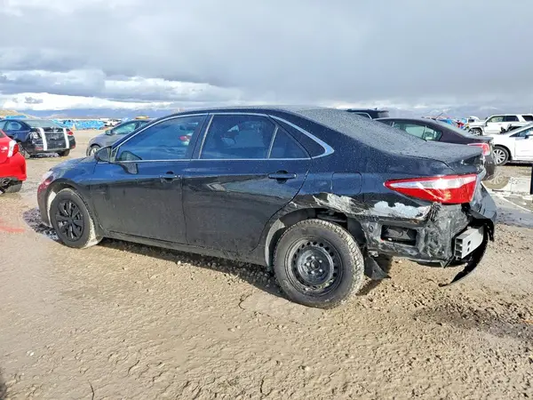 4T1BF1FK1GU176382 2016 TOYOTA CAMRY - Image 2