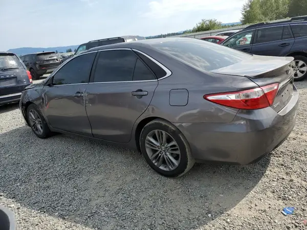 4T1BF1FK1GU182022 2016 TOYOTA CAMRY - Image 2