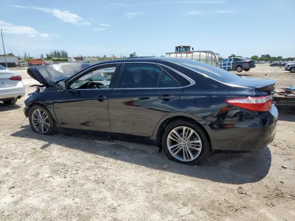 4T1BF1FK1GU183204 2016 TOYOTA CAMRY - Image 2