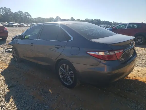 4T1BF1FK1GU183607 2016 TOYOTA CAMRY - Image 2