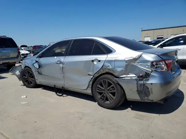 4T1BF1FK1GU184787 2016 TOYOTA CAMRY - Image 2