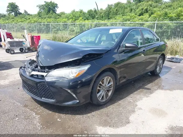 4T1BF1FK1GU186085 2016 TOYOTA CAMRY - Image 2