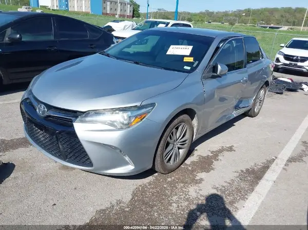 4T1BF1FK1GU190492 2016 TOYOTA CAMRY - Image 2