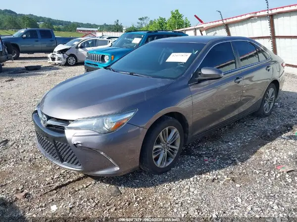 4T1BF1FK1GU191898 2016 TOYOTA CAMRY - Image 2