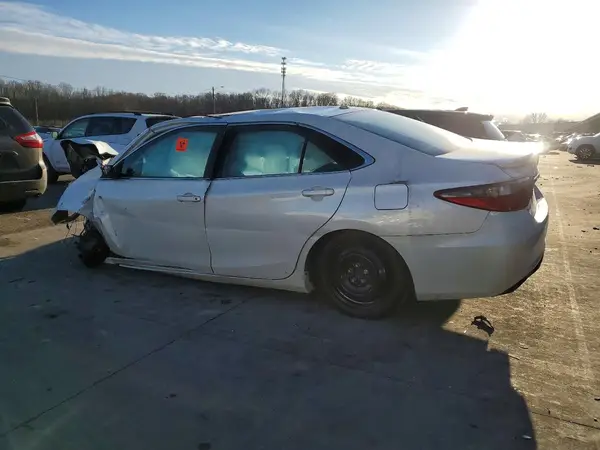 4T1BF1FK1GU194980 2016 TOYOTA CAMRY - Image 2