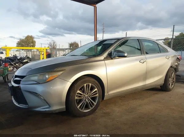 4T1BF1FK1GU196244 2016 TOYOTA CAMRY - Image 2