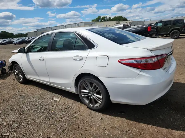4T1BF1FK1GU197202 2016 TOYOTA CAMRY - Image 2