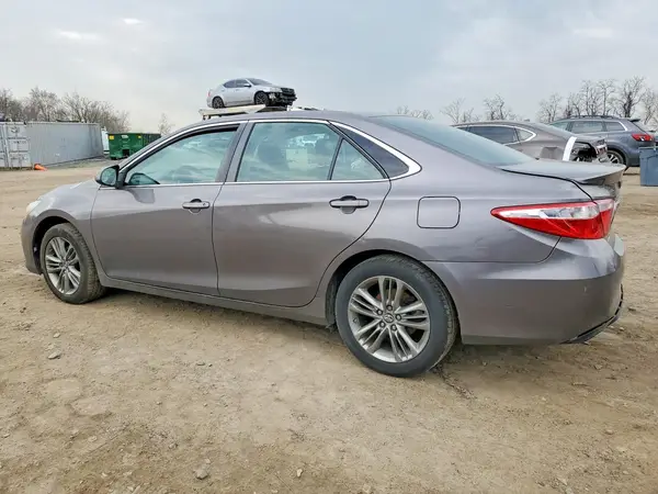 4T1BF1FK1GU197443 2016 TOYOTA CAMRY - Image 2
