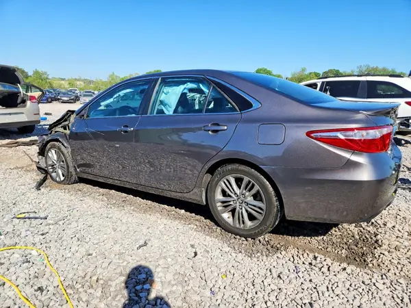 4T1BF1FK1GU200308 2016 TOYOTA CAMRY - Image 2