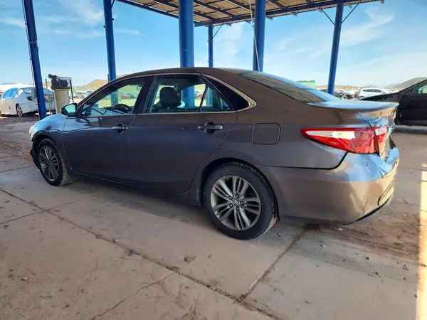 4T1BF1FK1GU200888 2016 TOYOTA CAMRY - Image 2