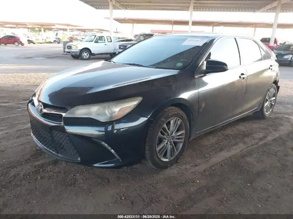 4T1BF1FK1GU201362 2016 TOYOTA CAMRY - Image 2