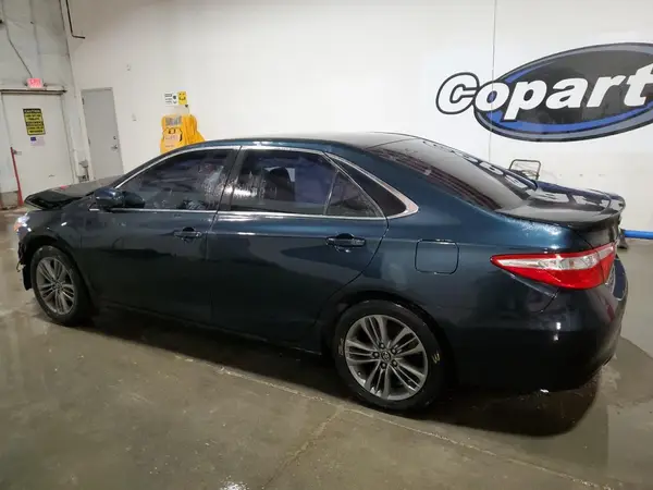 4T1BF1FK1GU206156 2016 TOYOTA CAMRY - Image 2