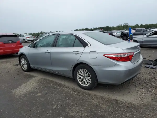 4T1BF1FK1GU209154 2016 TOYOTA CAMRY - Image 2