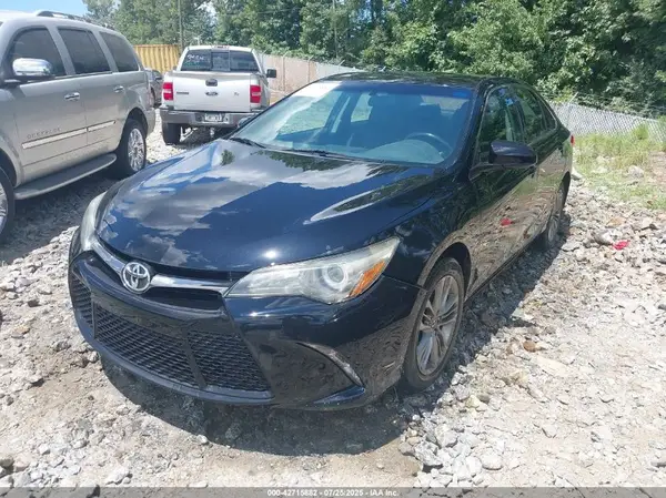 4T1BF1FK1GU212989 2016 TOYOTA CAMRY - Image 2