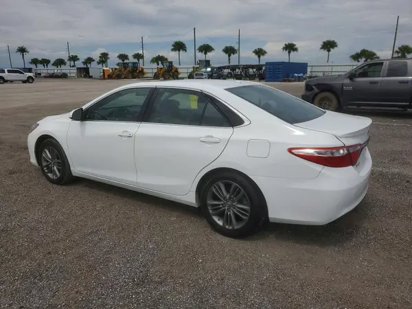 4T1BF1FK1GU213415 2016 TOYOTA CAMRY - Image 2