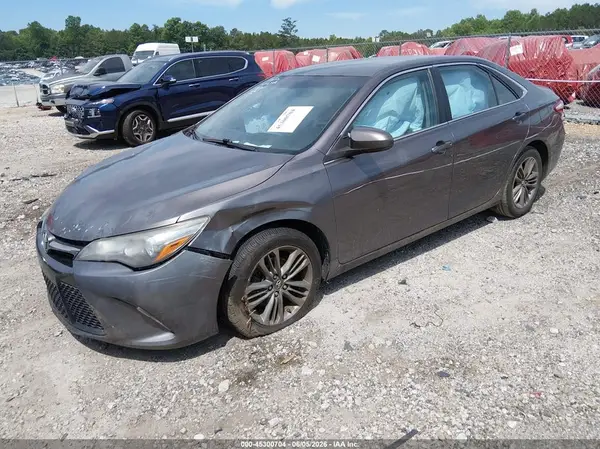 4T1BF1FK1GU213818 2016 TOYOTA CAMRY - Image 2