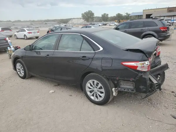 4T1BF1FK1GU214452 2016 TOYOTA CAMRY - Image 2