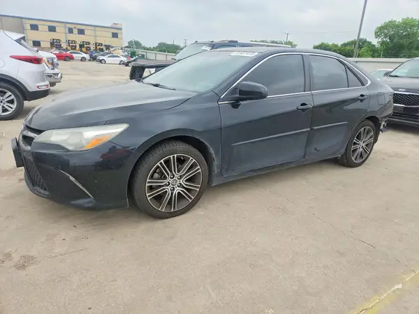 4T1BF1FK1GU215116 2016 TOYOTA CAMRY - Image 1