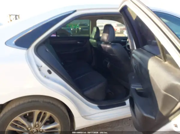 4T1BF1FK1GU216069 2016 TOYOTA CAMRY - Image 8