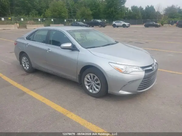 4T1BF1FK1GU218730 2016 TOYOTA CAMRY - Image 1