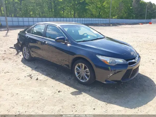 4T1BF1FK1GU220445 2016 TOYOTA CAMRY - Image 1