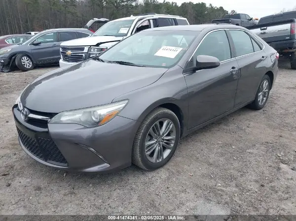 4T1BF1FK1GU222373 2016 TOYOTA CAMRY - Image 2