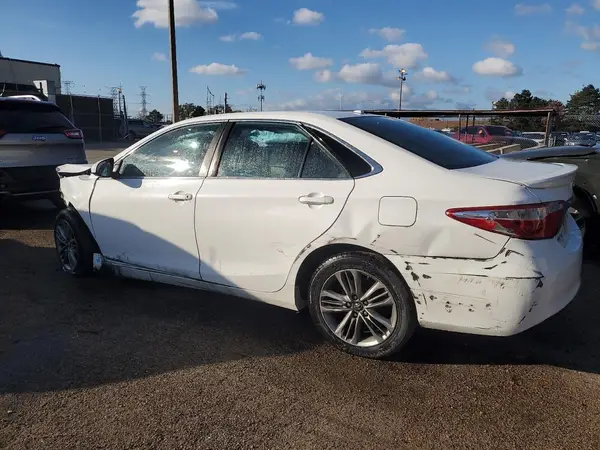 4T1BF1FK1GU226889 2016 TOYOTA CAMRY - Image 2