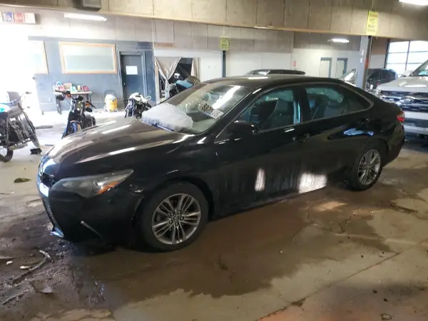 4T1BF1FK1GU227296 2016 TOYOTA CAMRY - Image 1