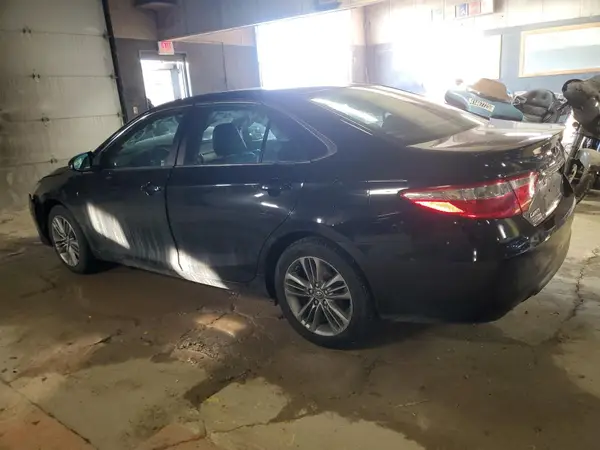 4T1BF1FK1GU227296 2016 TOYOTA CAMRY - Image 2